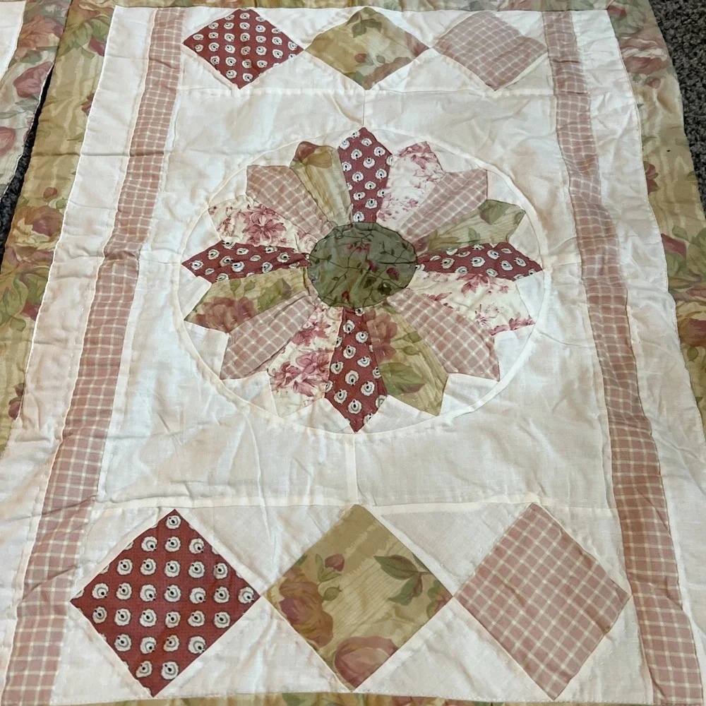 2 Vintage quilted twin size pillow shams‎ pink Green, White Floral & Plaid